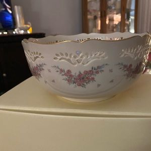 In original package Lenox petite rose bowl